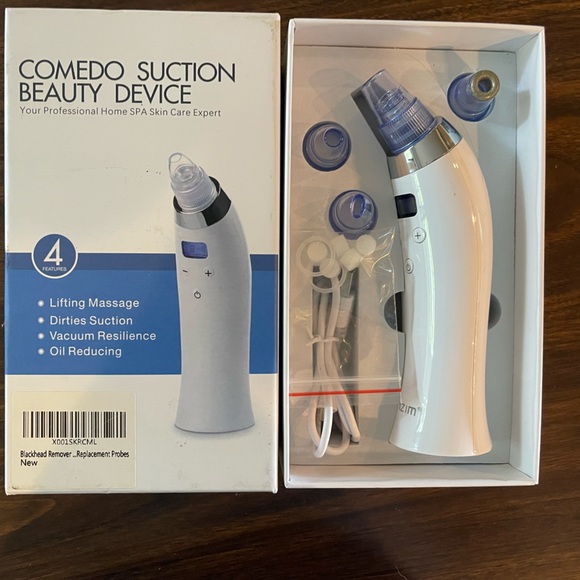 Comedo Suction Beauty Device - Picture 1 of 2